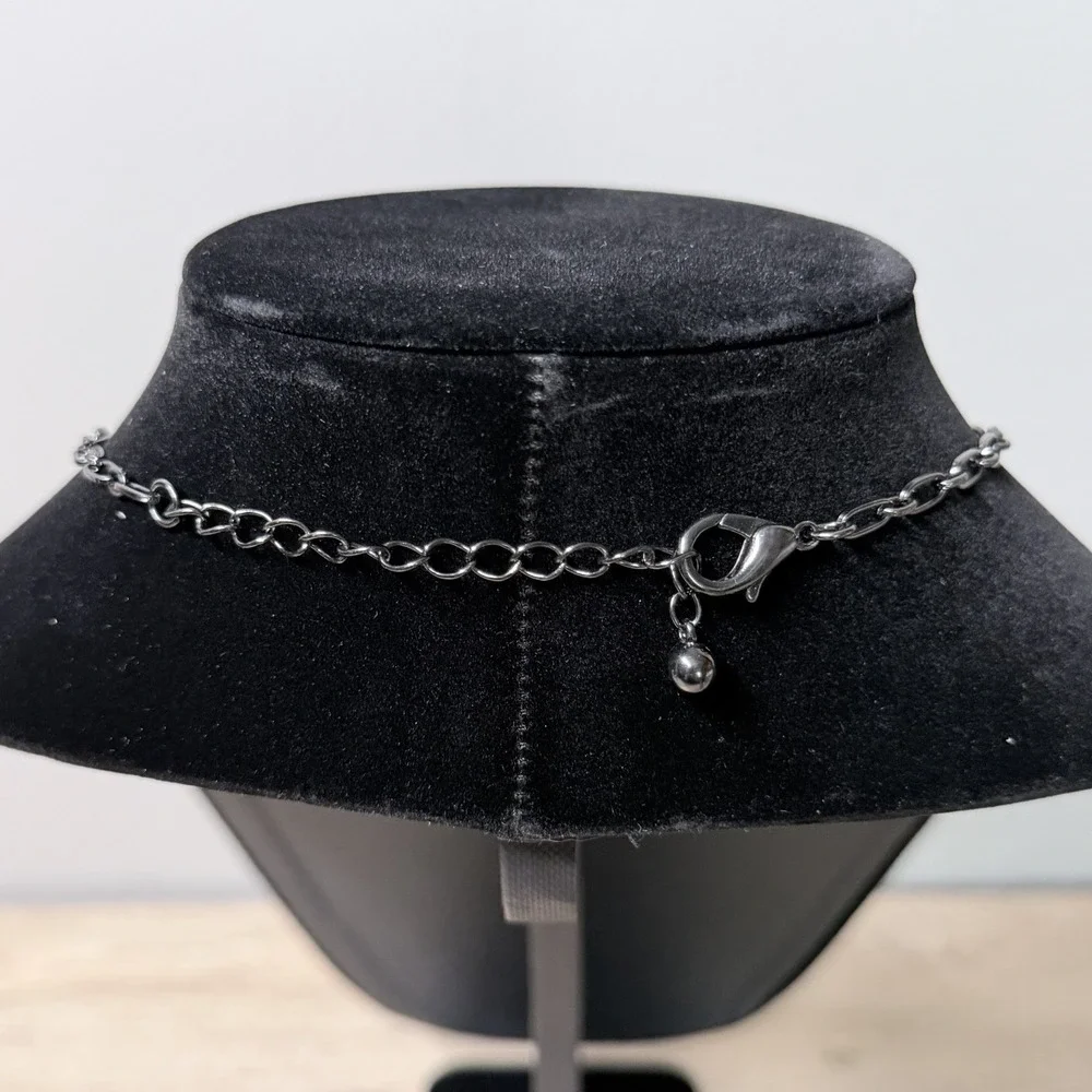 Red Statement Pendant Necklace Retro Glam Artistic Boho Runway Inspired‎ Jewelry